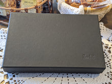 Load image into Gallery viewer, Tris spirits 3 x 200 ml, 100 ml - gift packaging