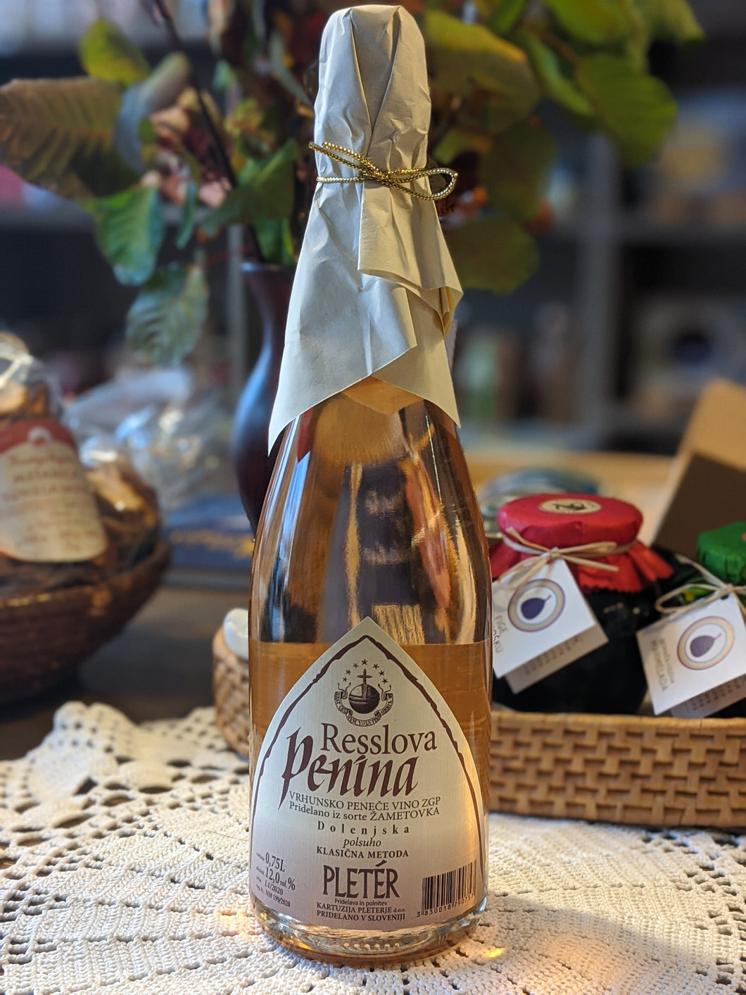 Resslova penina Kartuzija Pleterje 0,75l-vrhunsko peneče vino ZGP