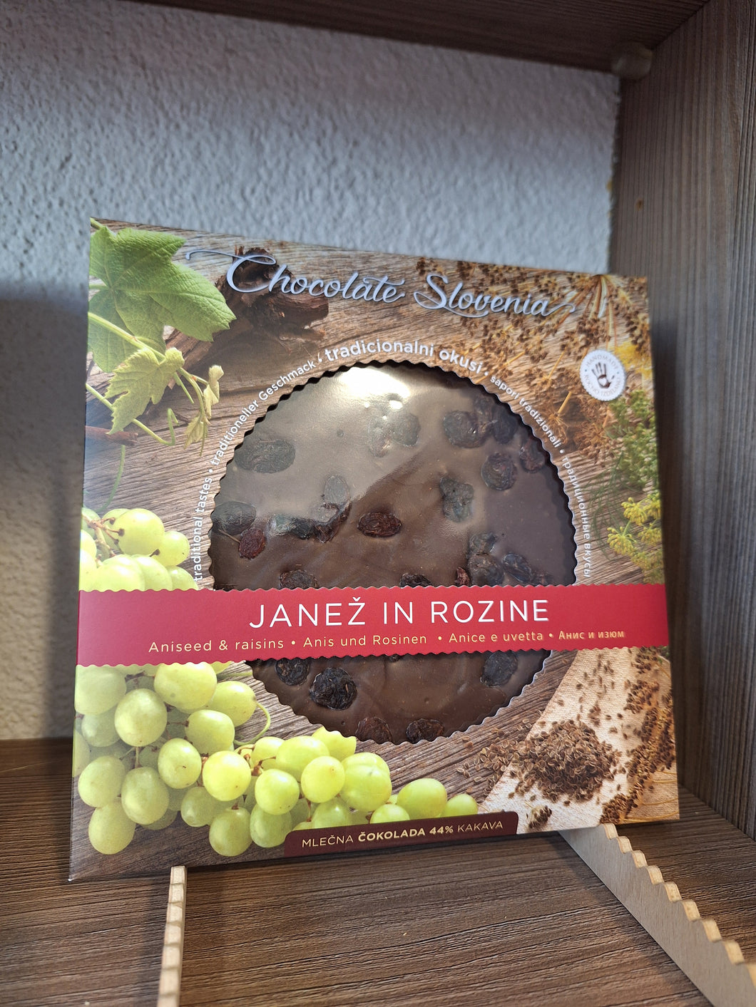 Čokolada Slovenija Janež in rozine 135g – Kraševka