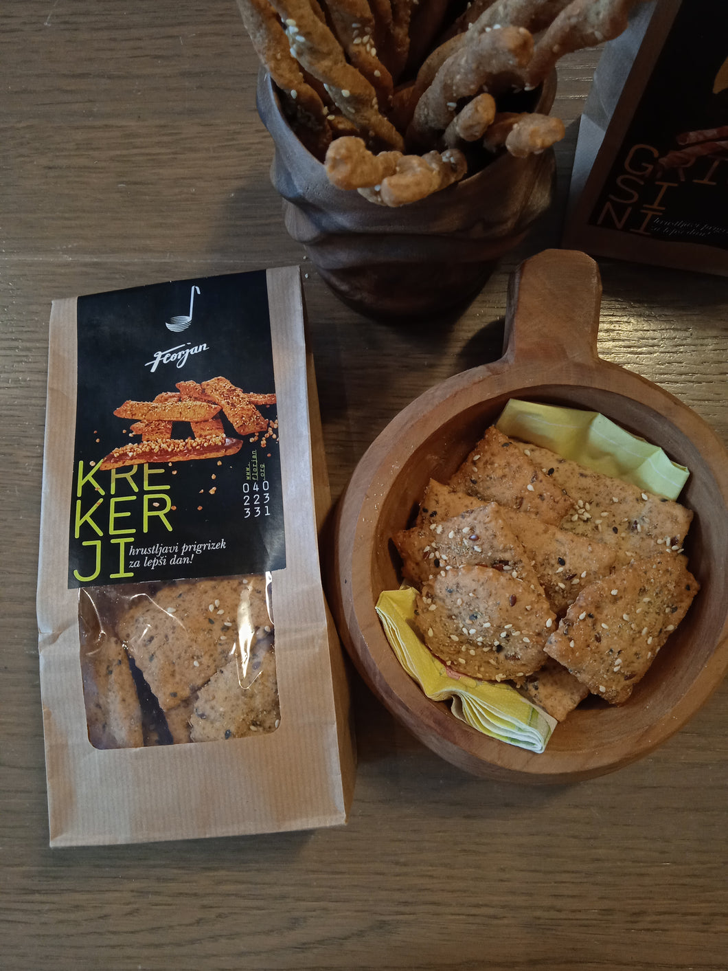 Pira homemade crackers with seeds and extra virgin olive oil
