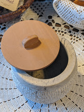 Bild in Galerie-Viewer hochladen, Behälter mit Deckel größer

