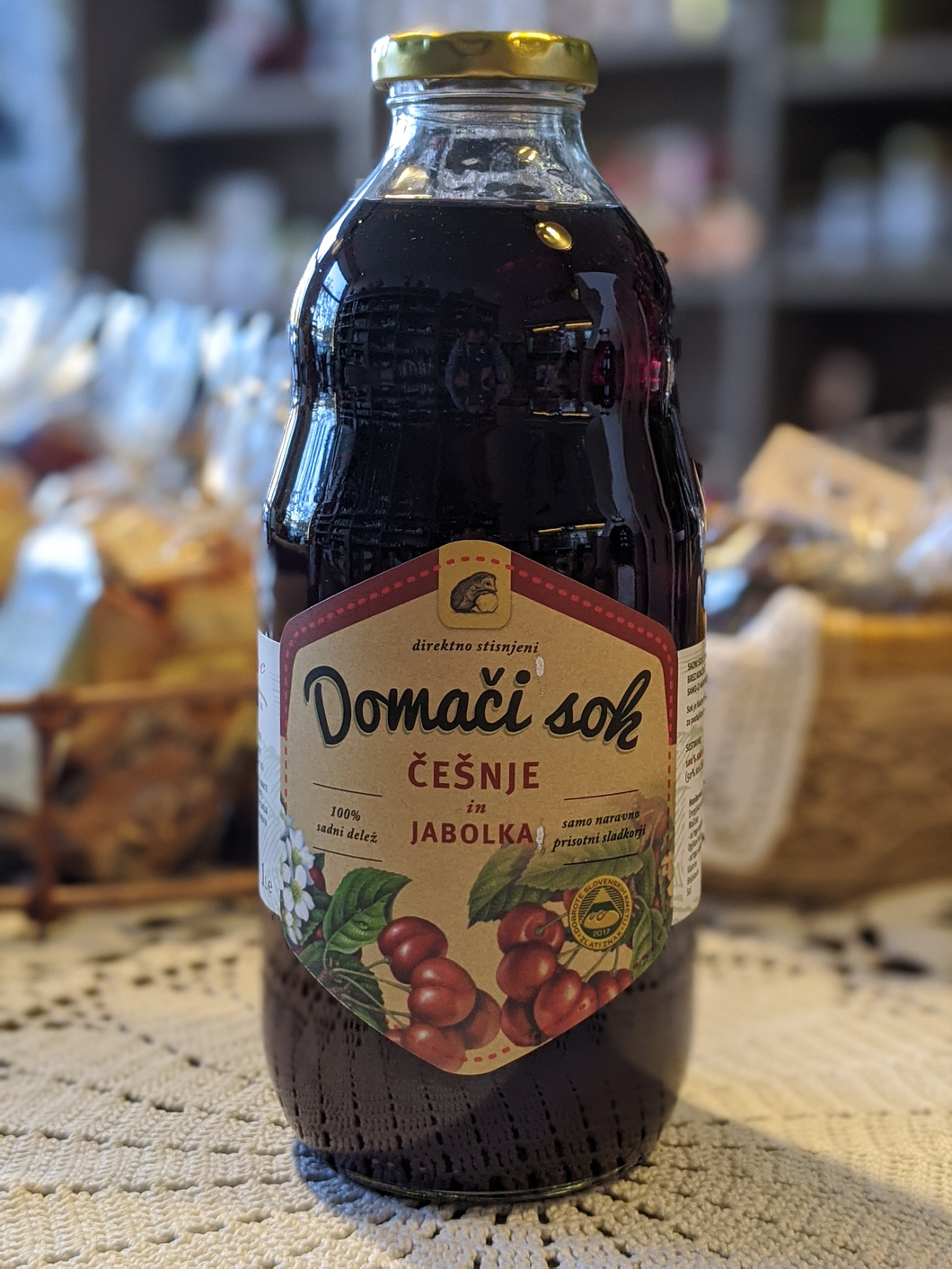Kirsch- und Apfelsaft 1L