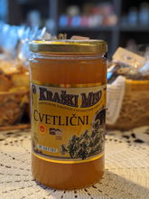 Naložite sliko v pregledovalnik galerije, Kraški med cvetlični 900g, 450g, 250g-zaščitena označba porekla
