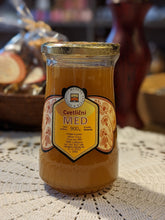 Load image into Gallery viewer, Slovenian floral honey 900g, 450g- protected geographical indication
