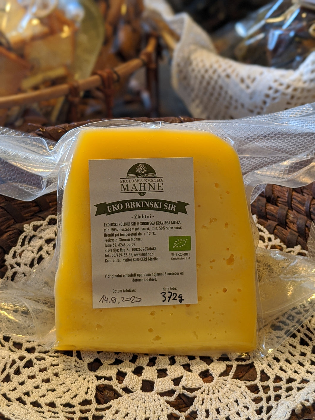 Ekološki brkinski sir žlahtni 300g-400g