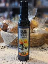 Bild in Galerie-Viewer hochladen, Natives Olivenöl extra mit Orangengeschmack 250ml, 100ml
