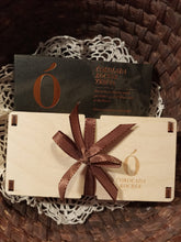 Load image into Gallery viewer, Gift chocolate in a wooden box
