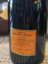 Naložite sliko v pregledovalnik galerije, Kraljeva rdeča penina iz sorte teran PTP  0,75 l - vinorodni okoliš Kras
